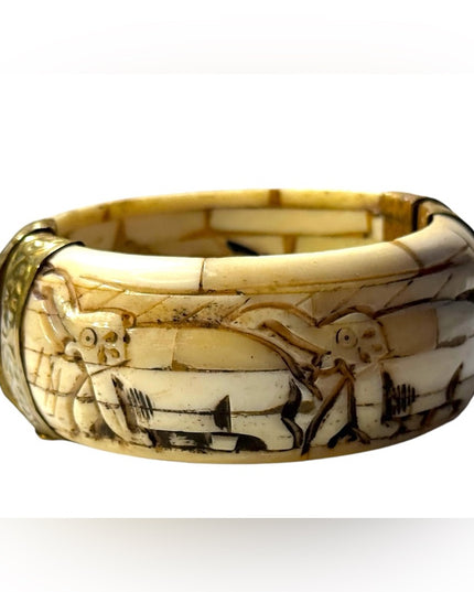Vintage bovine bone island indo carved elephant bangle bracelet