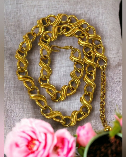 Stunning high lustre gold finish Napier Fancy necklace