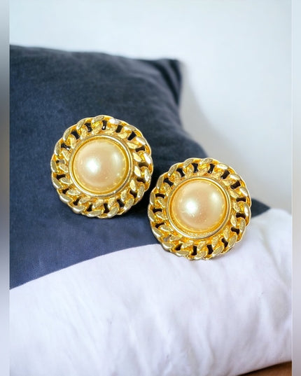 vintage 1980s faux pearl chain design clip on earrings