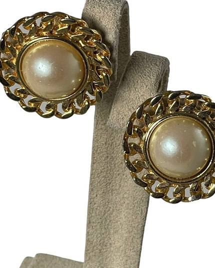 vintage 1980s faux pearl chain design clip on earrings