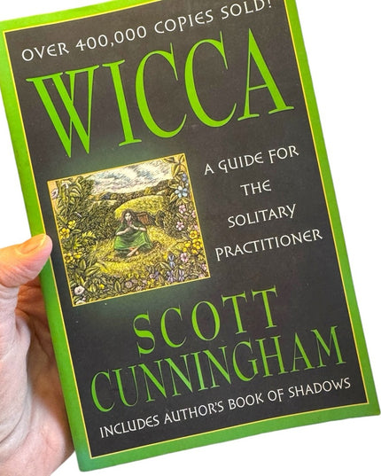 Scott Cunningham
Wicca: A Guide for the Solitary Practitioner Witchcraft