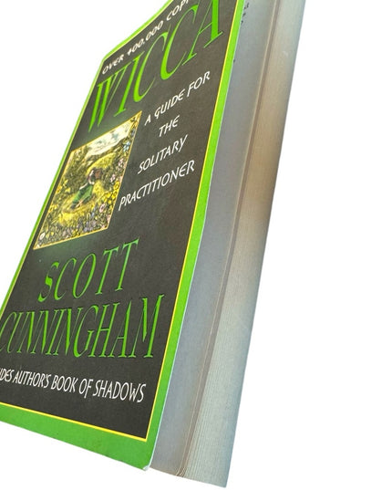 Scott Cunningham
Wicca: A Guide for the Solitary Practitioner Witchcraft
