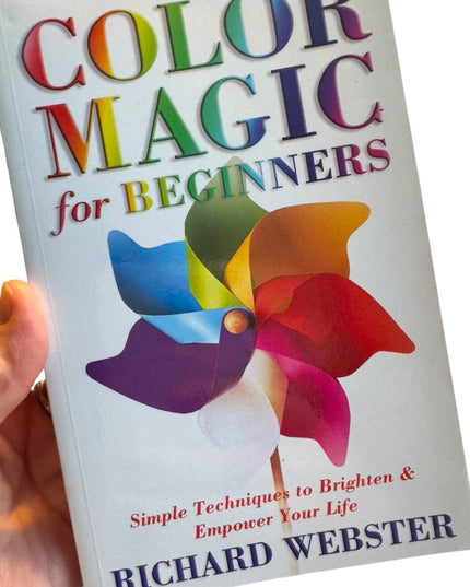 Richard Webster
Color Magic for Beginners SC VG 9780738708867