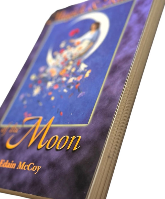 Magick & rituals of the moon
Book by Edain McCoy SC BOOK