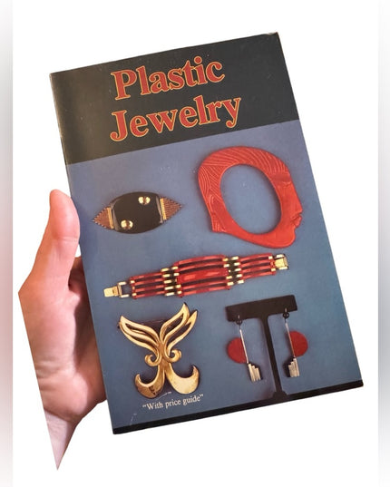 Plastic Jewelry price Guide MCM Bakelite reference book price guidee SC