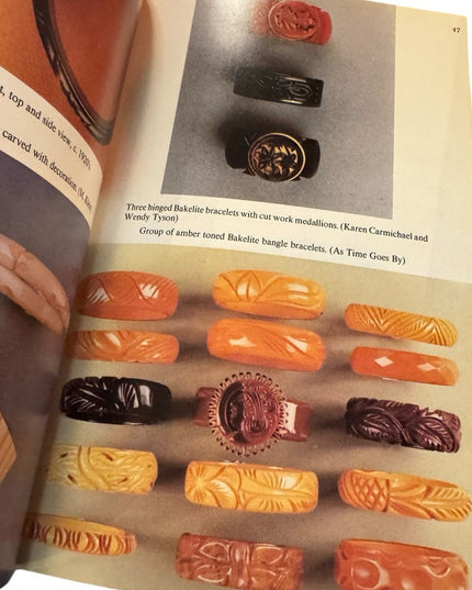 Plastic Jewelry price Guide MCM Bakelite reference book price guidee SC