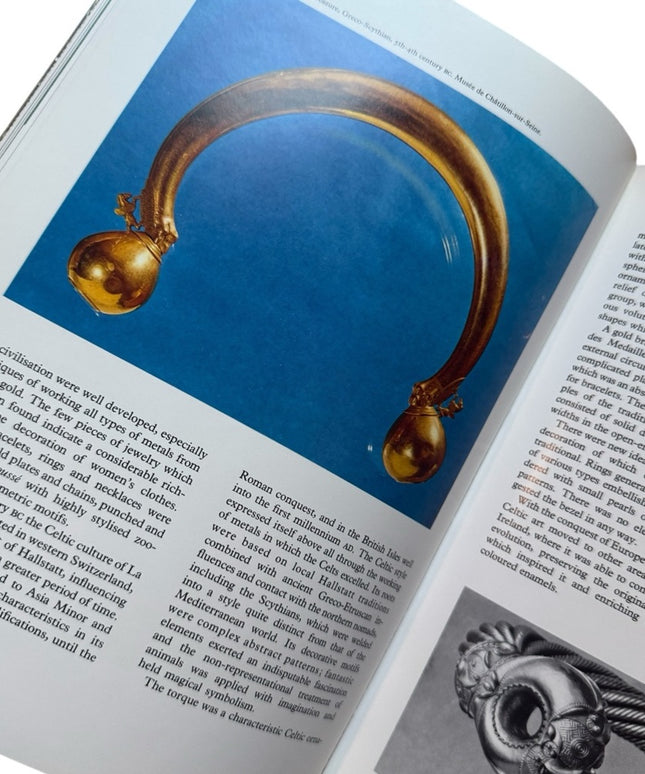 Jewelry Through the Ages
Book by Guido Gregorietti History Reference book HC