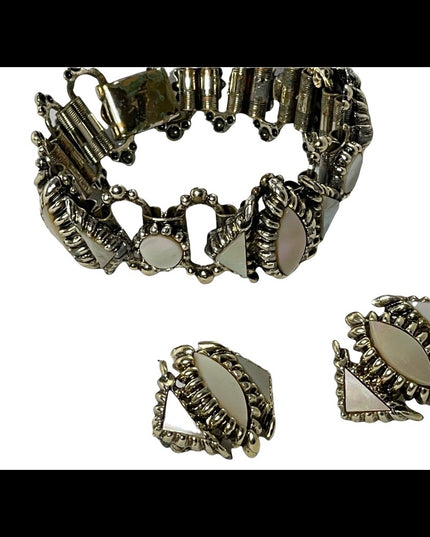 Vintage 1960s Faux MOP chunky bracelet & matching  clip on earrings anti…