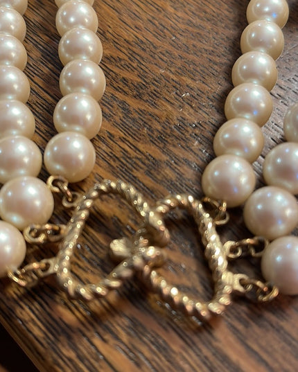 Vintage 3 strand faux pearl fancy necklace