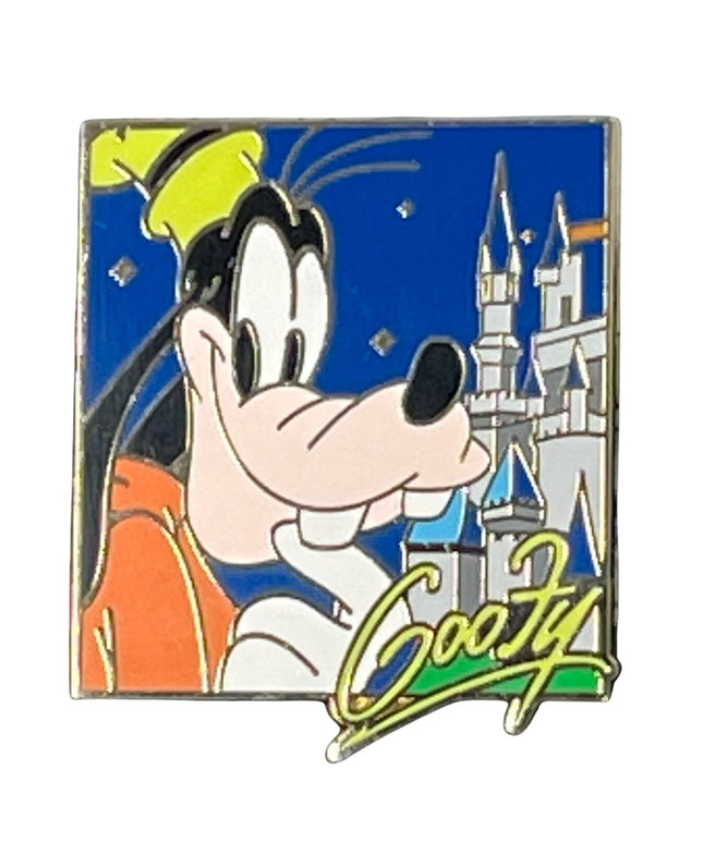 Goofy Signed Magic Kingdom Castle Disneyland Trading pin brooch