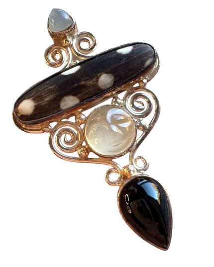 Vintage sterling silver 925 SAJEN goddess moonstone onyx pendantt brooch