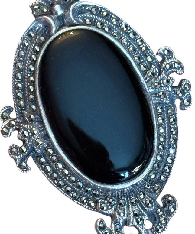 Large lovely vintage black onyx marcasite magestic art deco style brooch