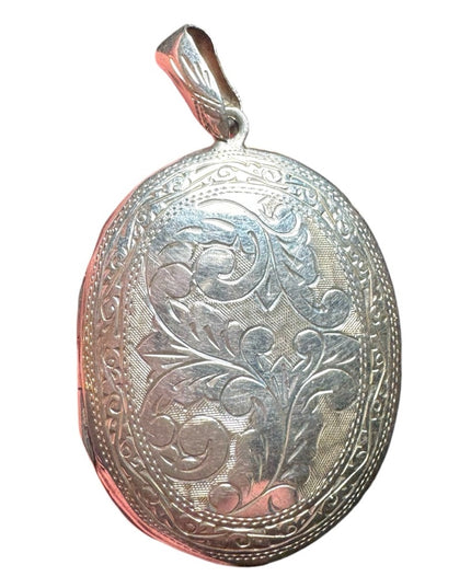 Stunning Vintage Siam Sterling silver 925 Goddess Large pendant locket etched