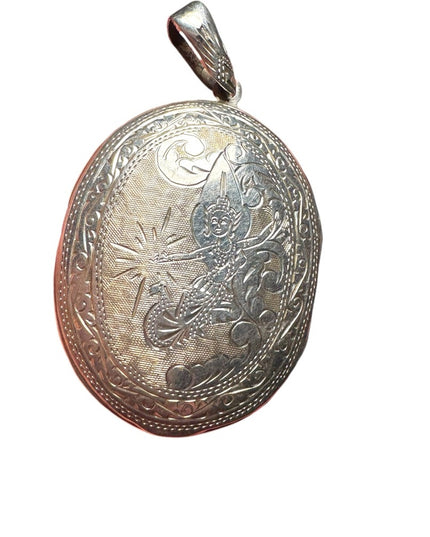 Stunning Vintage Siam Sterling silver 925 Goddess Large pendant locket etched