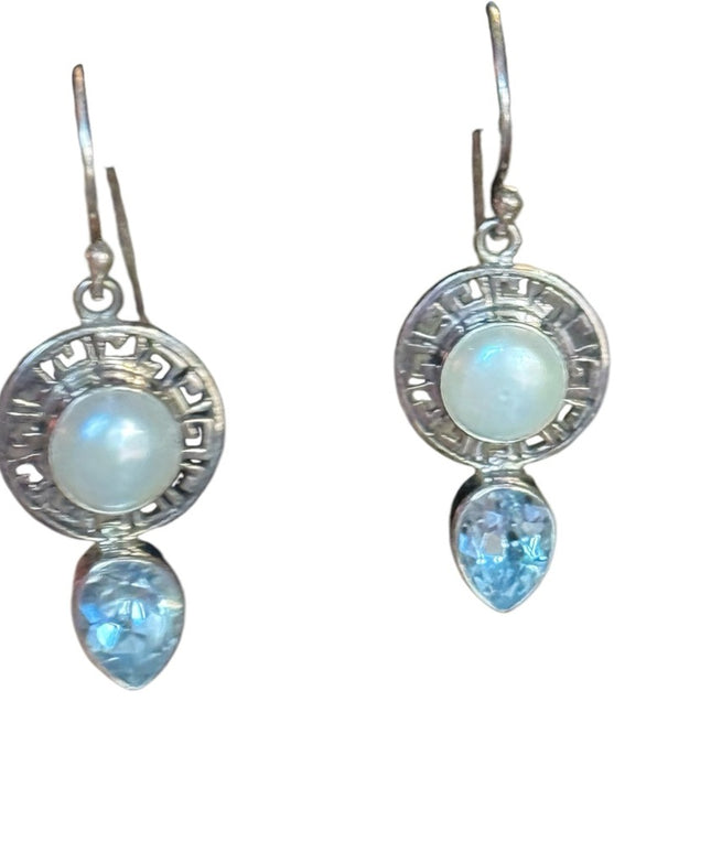 Lovely sterling silver topaz pearl gGreek
key design dangle earrings