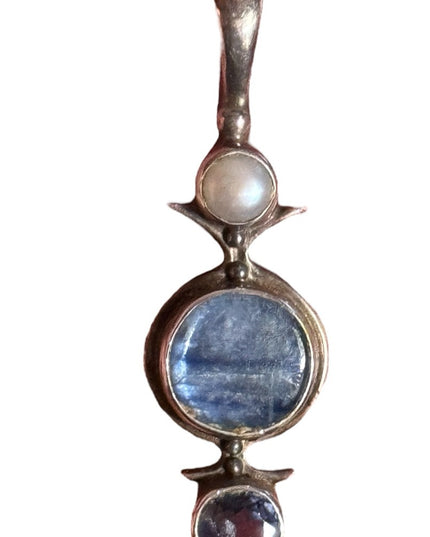 Elegant Blue Stone & pearl Drop Earrings Sajen 925
Sterling Silver