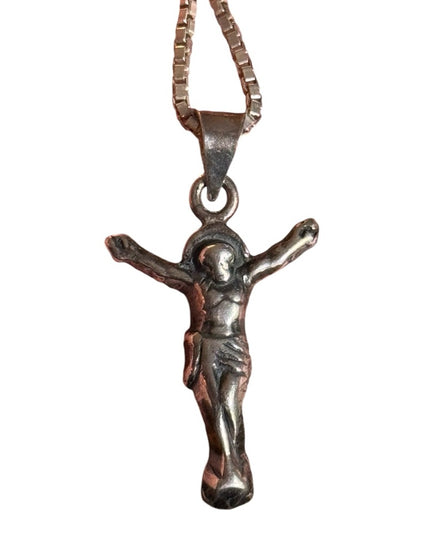 Silver vintage  sterling 925 Crucifix Pendant Necklace