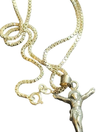 Silver vintage  sterling 925 Crucifix Pendant Necklace