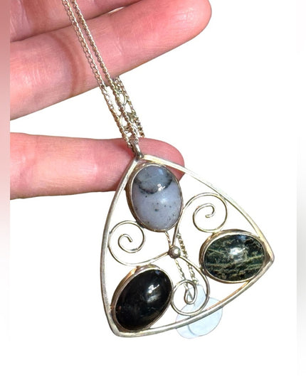 Vintage 1970s sterling silver agate pendant Scottish Edinburgh 1976 HJ Euro