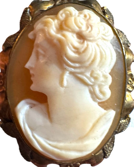 Vintage good filled shell Cameo Brooch ornate leaf bezel