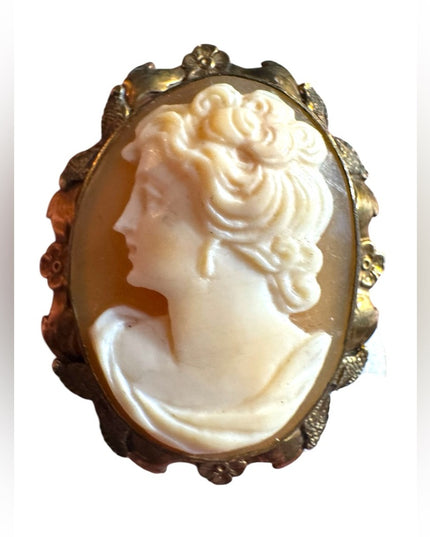 Vintage good filled shell Cameo Brooch ornate leaf bezel