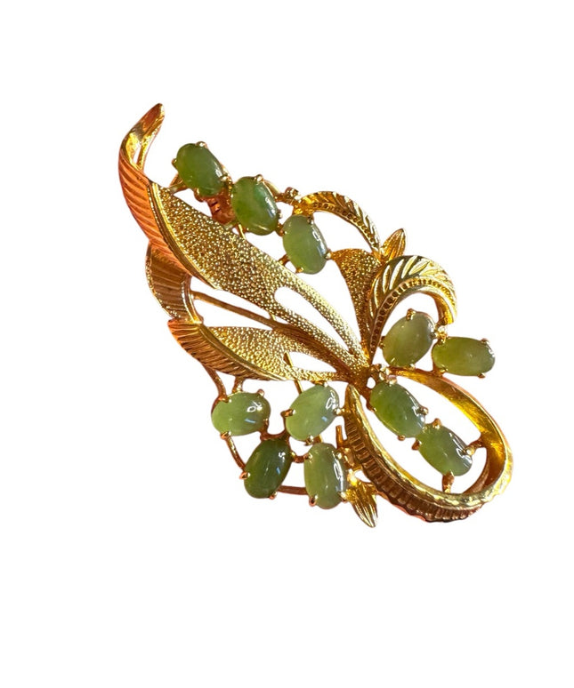 Vintage Elegant Gold plated and Green Apple Jadite Leaf Brooch