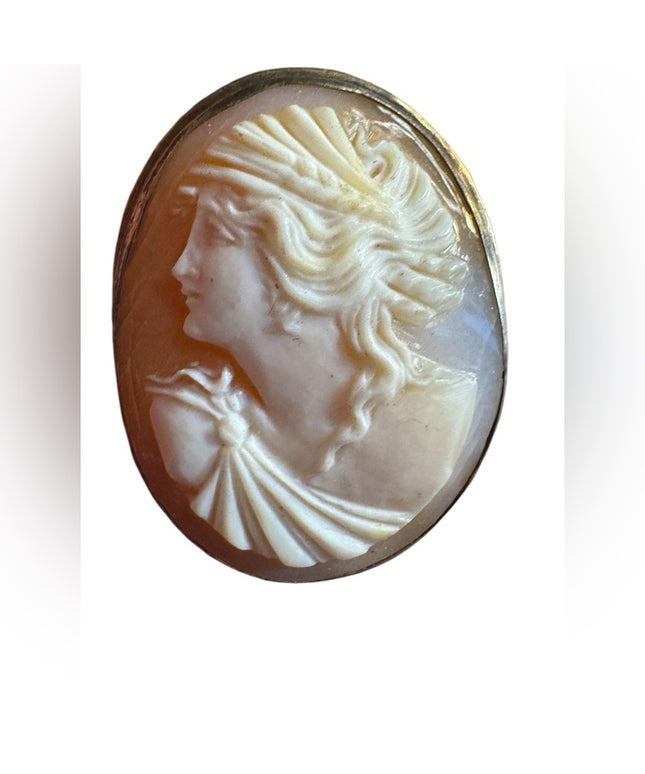 Antique silver Elegant conch shell carved Cameo Brooch left facing