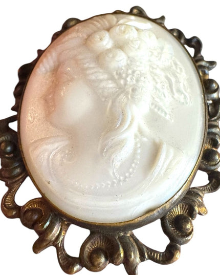 ANTIQUE SILVER MILK GLASS CLEAR STONE CAMEO Brooch