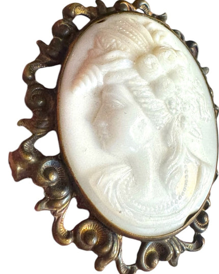 ANTIQUE SILVER MILK GLASS CLEAR STONE CAMEO Brooch