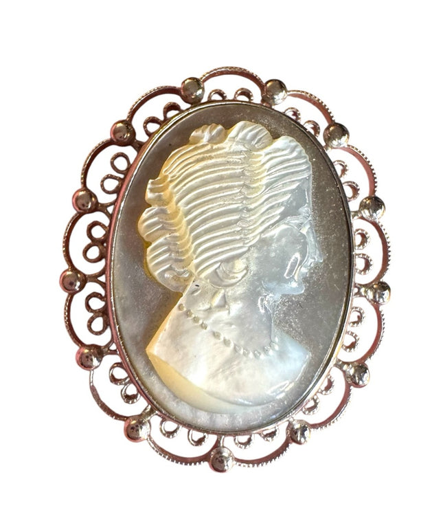 Vintage Sorrento sterling filagree 925 MOP mother of
pearl carved cameo brooch