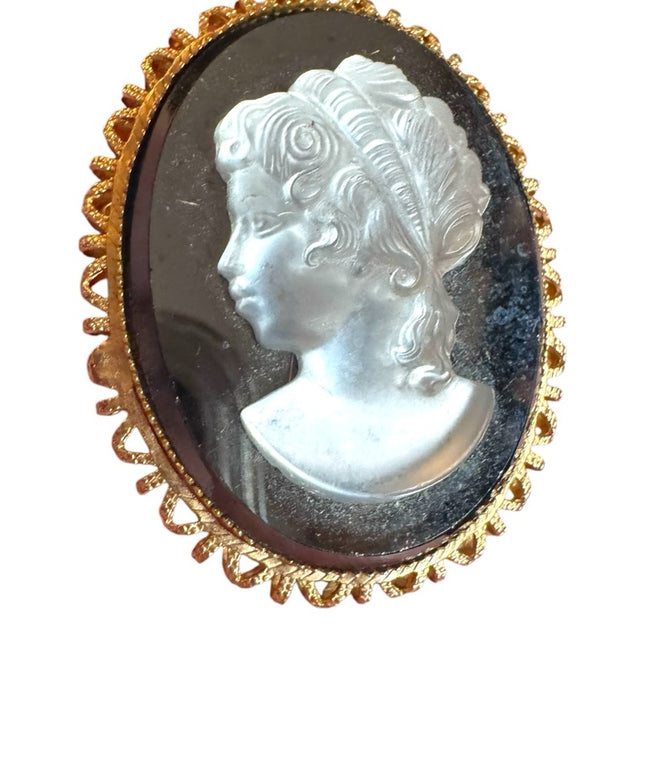 Vintage Oval Cameo Brooch Vintage Ivory Colour Cameo Left Facing