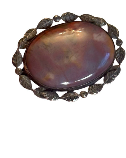 Antique Elegant sterling Silver Purple agate Brooch leafy bezel