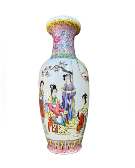 Art Chinese Porcelain Vintage Family Rose Vase Polychrome Women in the Garden