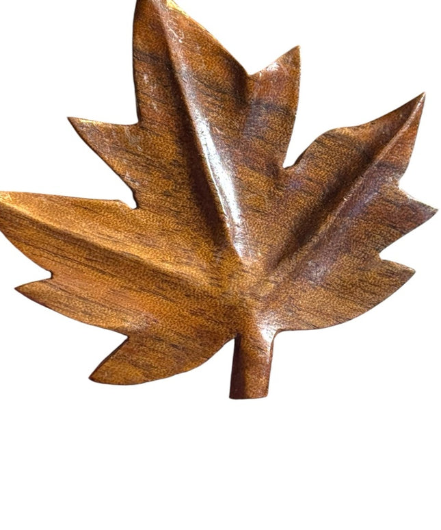 Vintage MC 1950s handmade Wooden Maple Leaf Decorative brooch