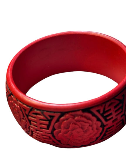 Vintage faux CINNABAR Red Floral Carved chinese symbol Bangle Bracelet