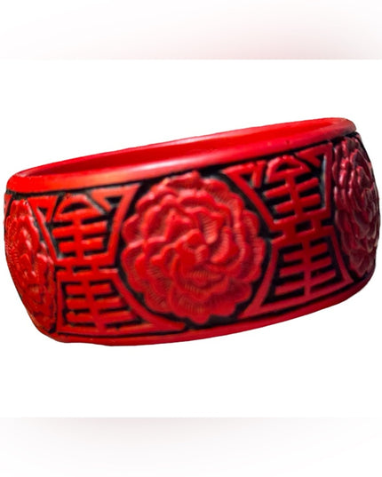 Vintage faux CINNABAR Red Floral Carved chinese symbol Bangle Bracelet