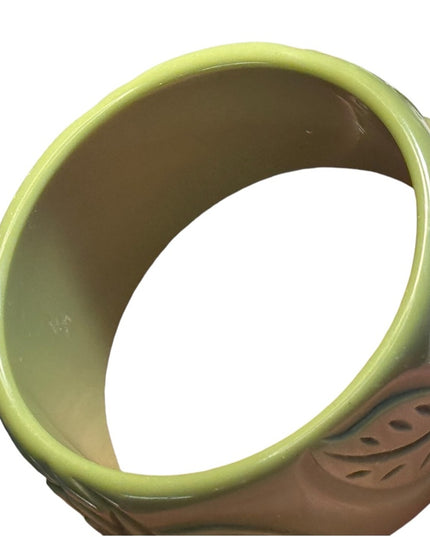 Vintage MCM 1950s chunky Bakelite Green Floral Bangle Bracelet
