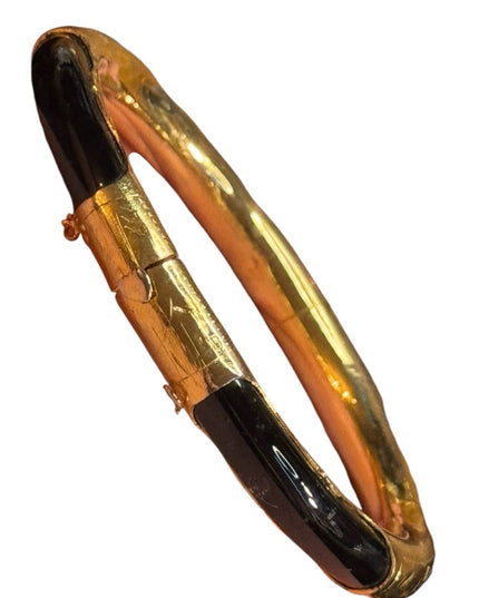Elegant Black onyx gold plt latched Bangle Bracelet