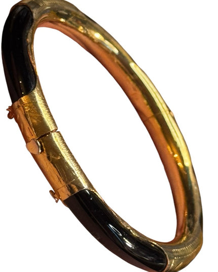 Elegant Black onyx gold plt latched Bangle Bracelet