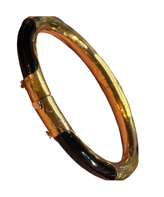 Elegant Black onyx gold plt latched Bangle Bracelet