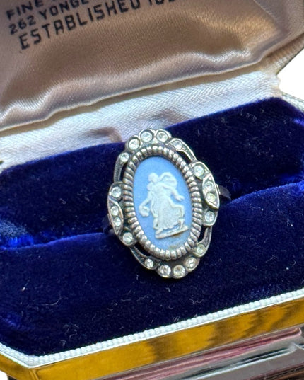 Vintage 1960s Sterling silver 925 Elegant Blue wedgewood jasperware Cameo Ring