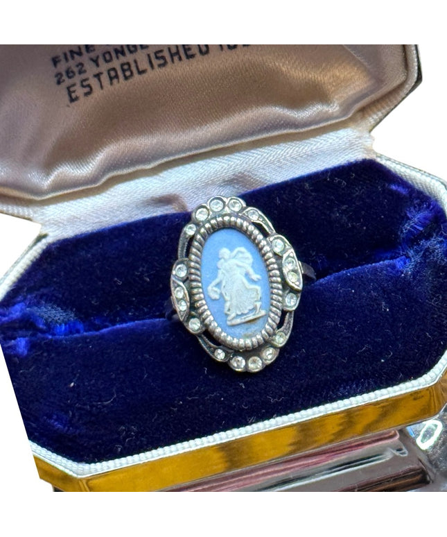 Vintage 1960s Sterling silver 925 Elegant Blue wedgewood jasperware Cameo Ring