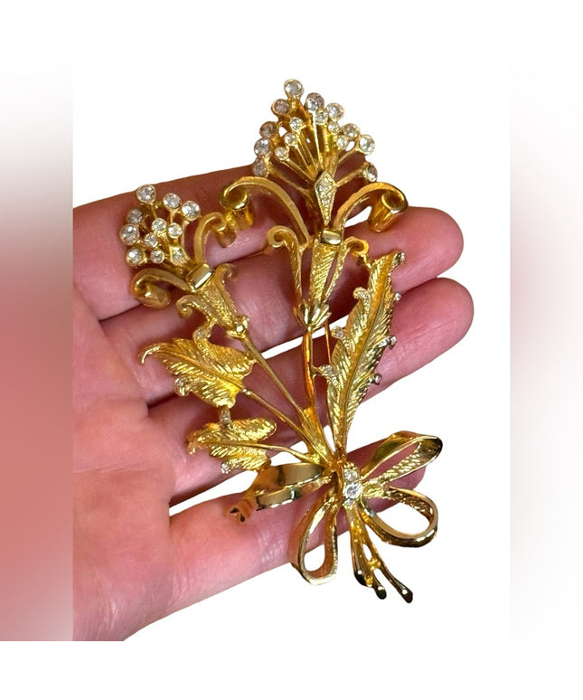 Elegant large gold plt Gold plated IVANA floral rhinestone brooch