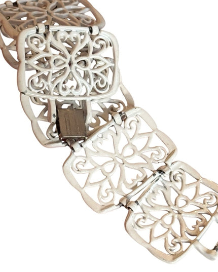 Elegant vintage 1970s enameled white floral filagree Bracelet