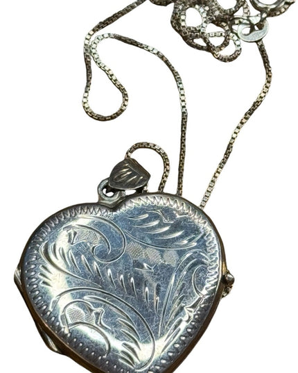 Vintage large sterling Silver 925 etched flat Heart Locket Necklace