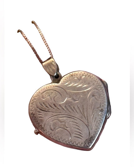 Vintage large sterling Silver 925 etched flat Heart Locket Necklace