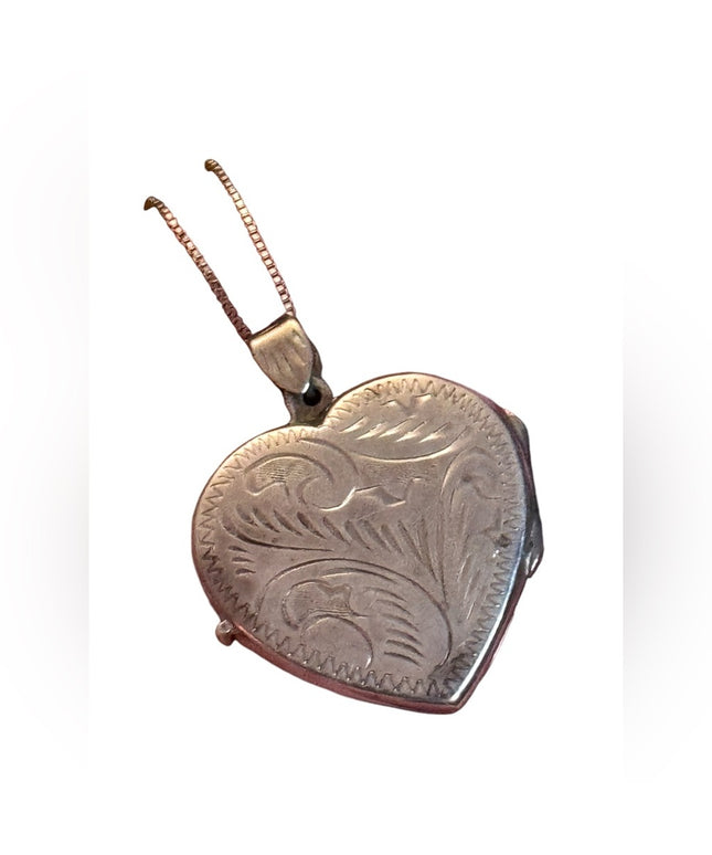 Vintage large sterling Silver 925 etched flat Heart Locket Necklace