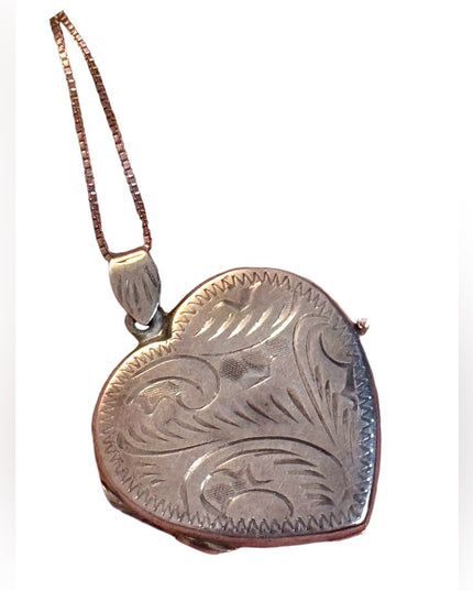 Vintage large sterling Silver 925 etched flat Heart Locket Necklace