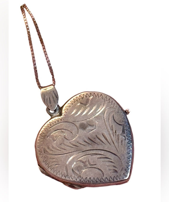 Vintage large sterling Silver 925 etched flat Heart Locket Necklace