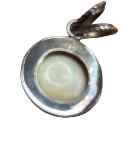 Stunning sterling silver blue Pearl Pendant 925